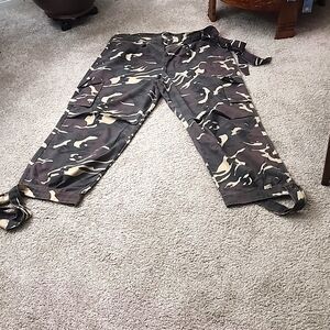 Womens Camo Cargos / Never Worn / Detachable Cloth Belt / Ties at ankle (optiona